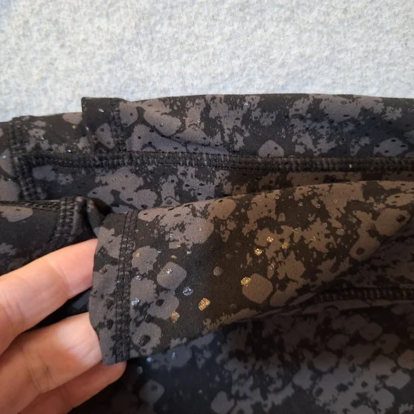 Dip Brand Black Patterned Leggings Size Large - Picture 5 of 6
